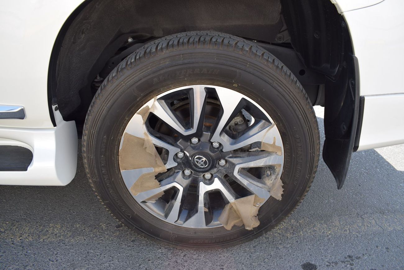 Toyota Prado Toyota Prado VXR 4.0L 4WD, Model:2023. Only done 15000 km