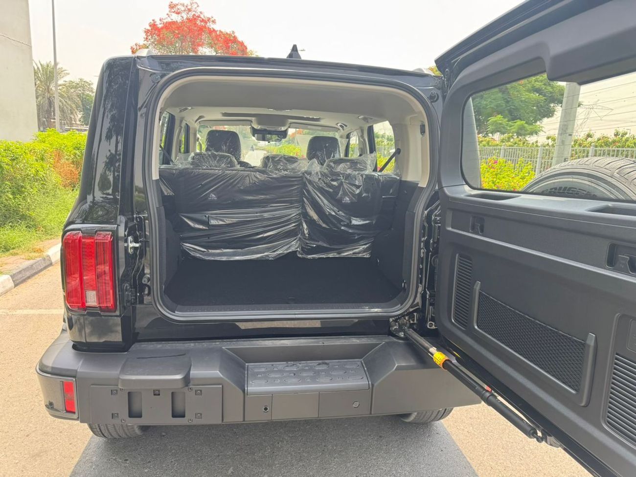 Tank 300 2.0L TURBO PETROL AUTOMATIC TRANSMISSION