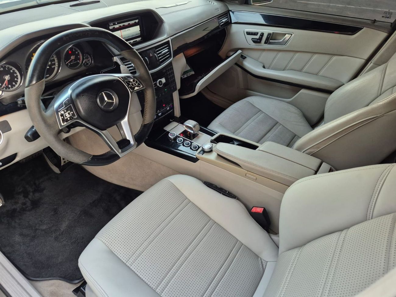 Mercedes-Benz E 63 AMG