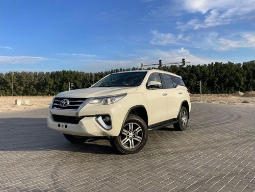 تويوتا فورتونر GXR 4.0L (278 HP)