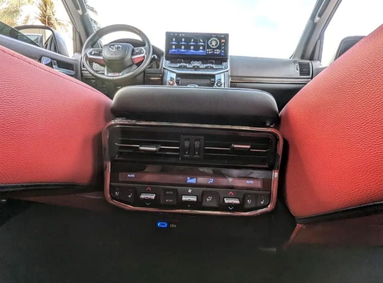 Toyota Land Cruiser GXR Toyota landcruise 2013Model GXR Facelifted 2025 4.0L V6 petrol Engine Colour Black push start Transm