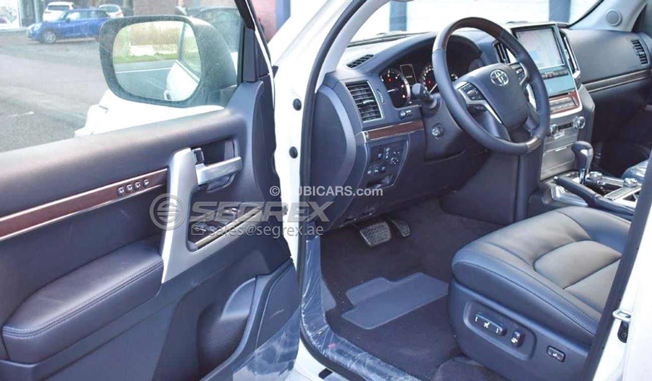 تويوتا لاند كروزر 2020 MODEL  EXECUTIVE LOUNGE TOP OF THE RANGE. 4.5L TURBO DIESEL.