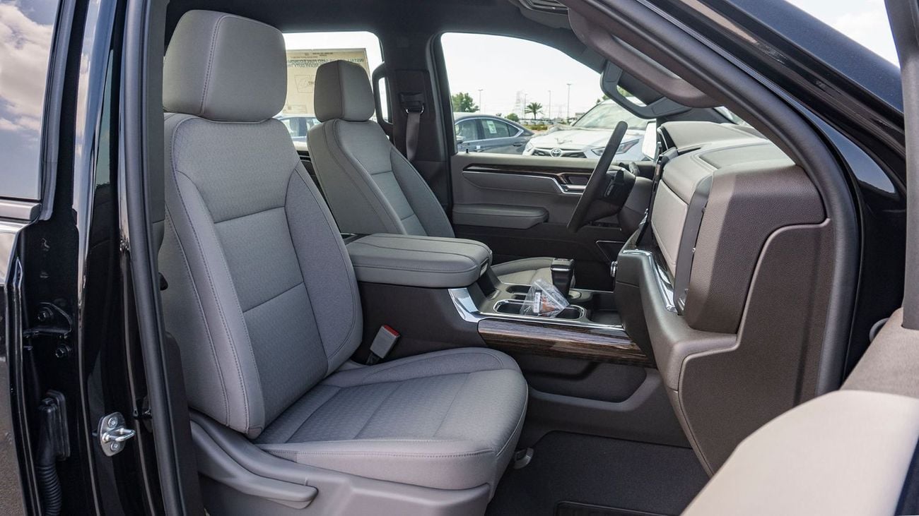 GMC Sierra 2025 GMC SIERRA 5.3L Petrol V8 (Export Price)