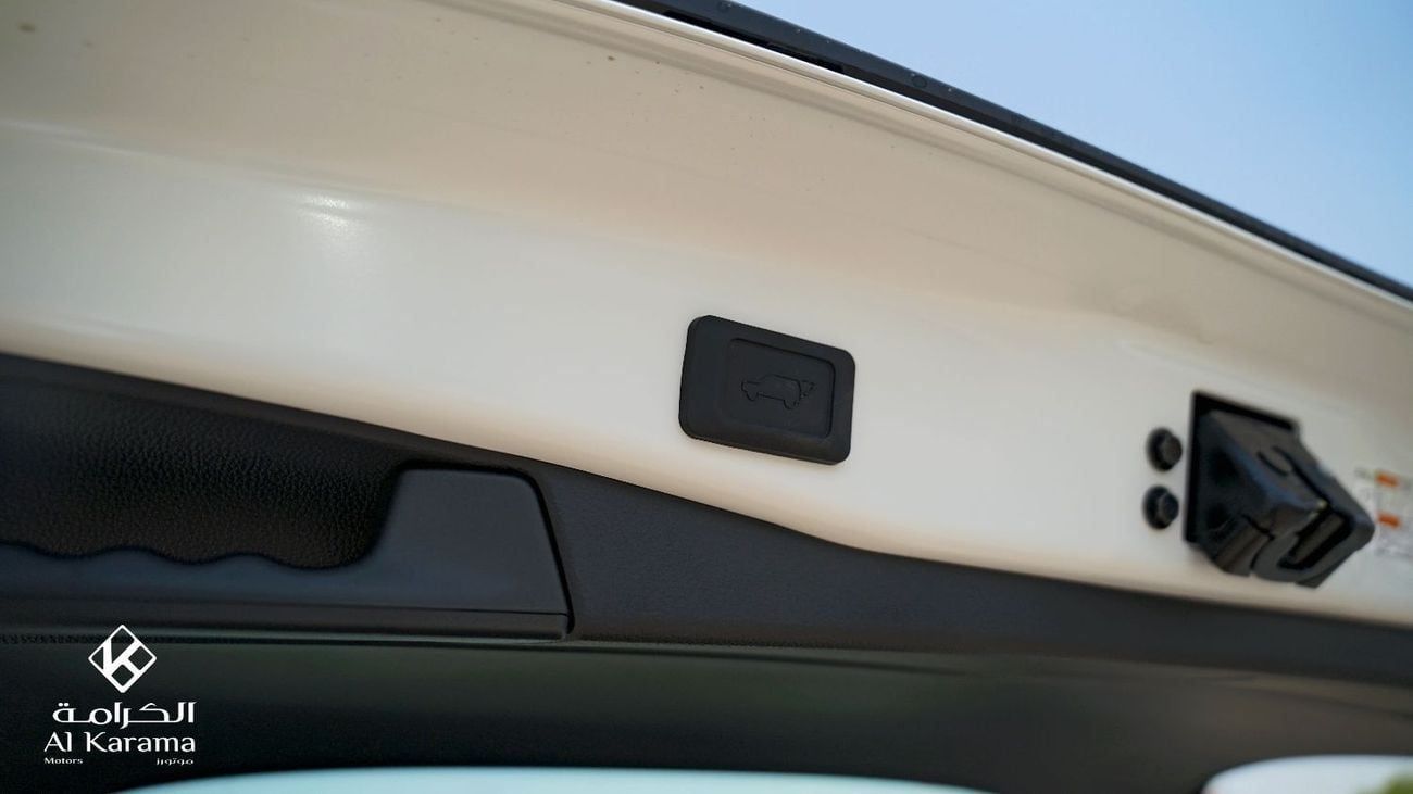 Toyota RAV4 2.5L VXR Hybrid Full Option with Seat Memory | Wireless Charger | Panoramic Sunroof | GCC Specificat