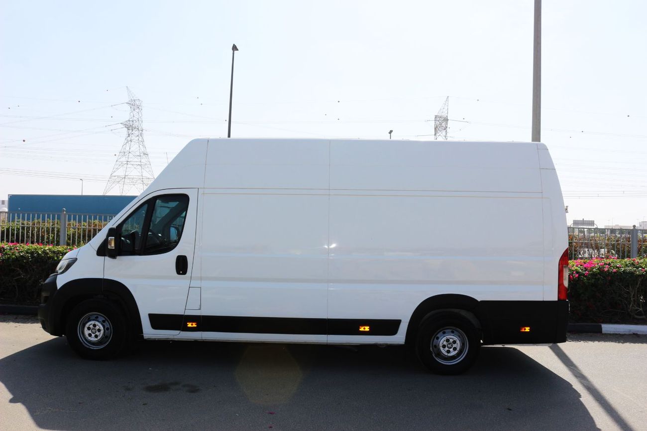 Peugeot Boxer 2.2L Diesel (L4H3) Peugeot Boxer 2021 Mobile Grooming (READY TO USE )