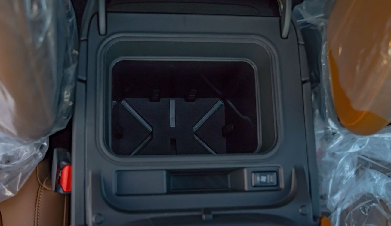 نيسان باترول 2026 Nissan Patrol 3.5L Petrol AT LE Platinum Twin Turbo (Black - Beige) (Export Only)