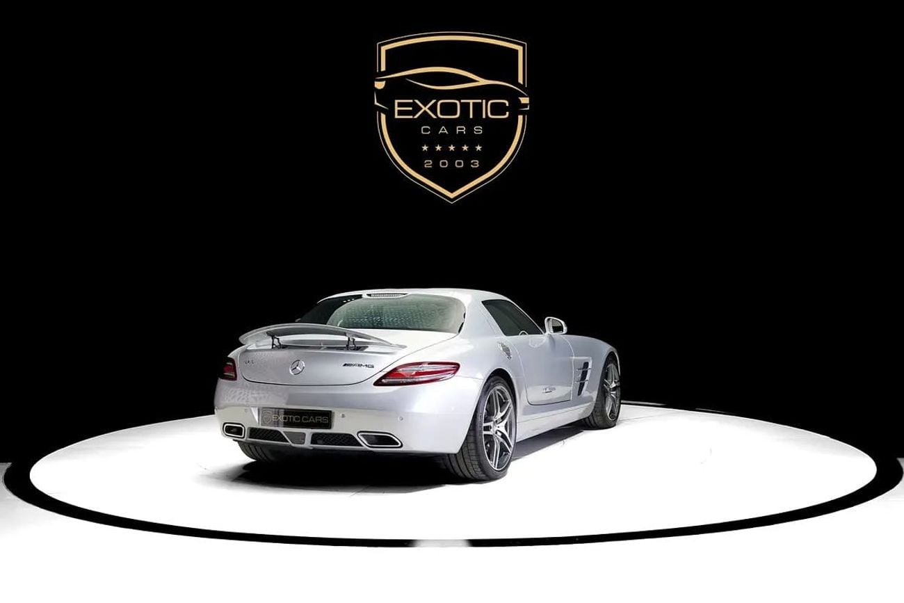 Mercedes Benz SLS AMG STD 6.2L