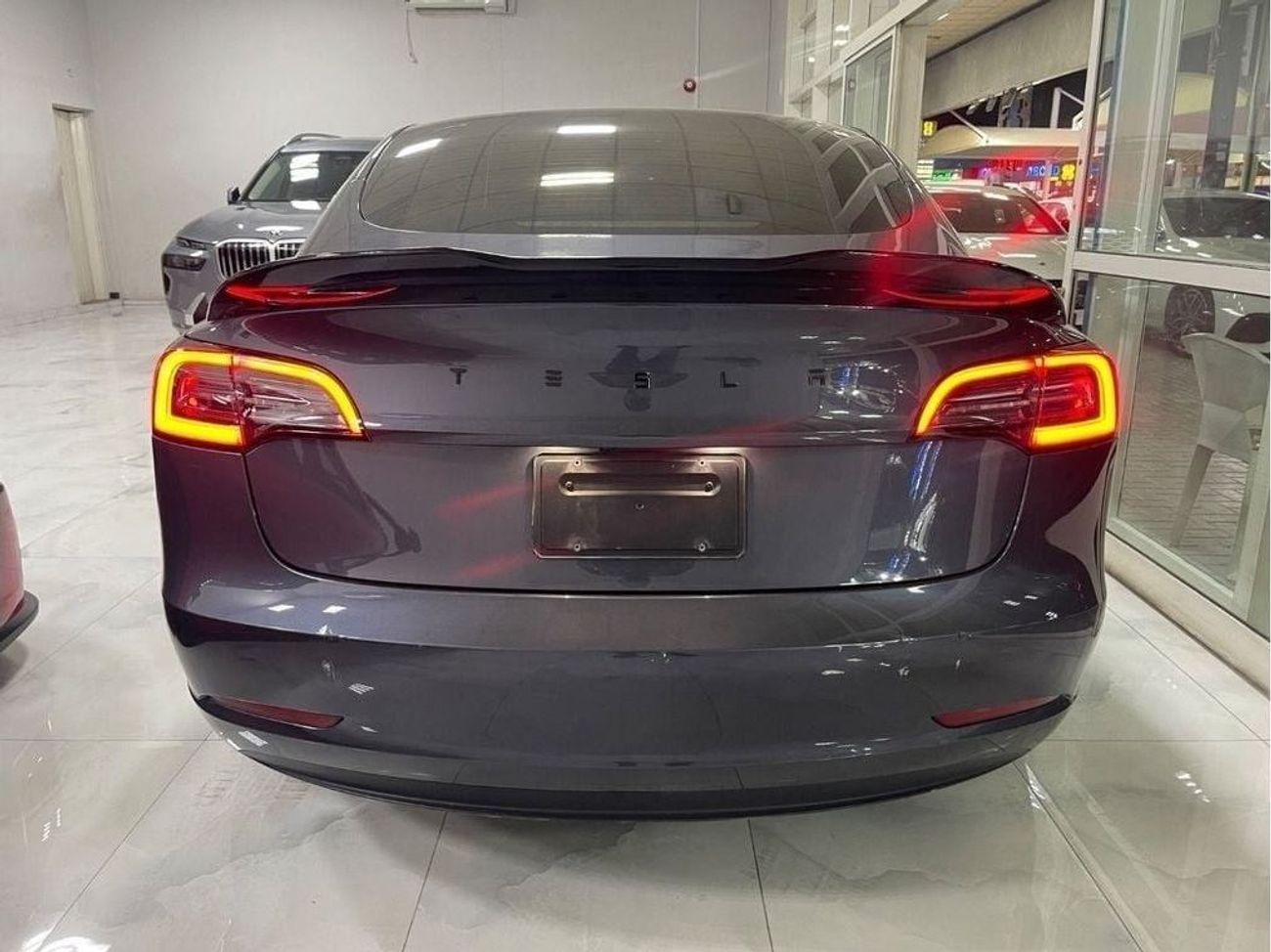 تسلا موديل 3