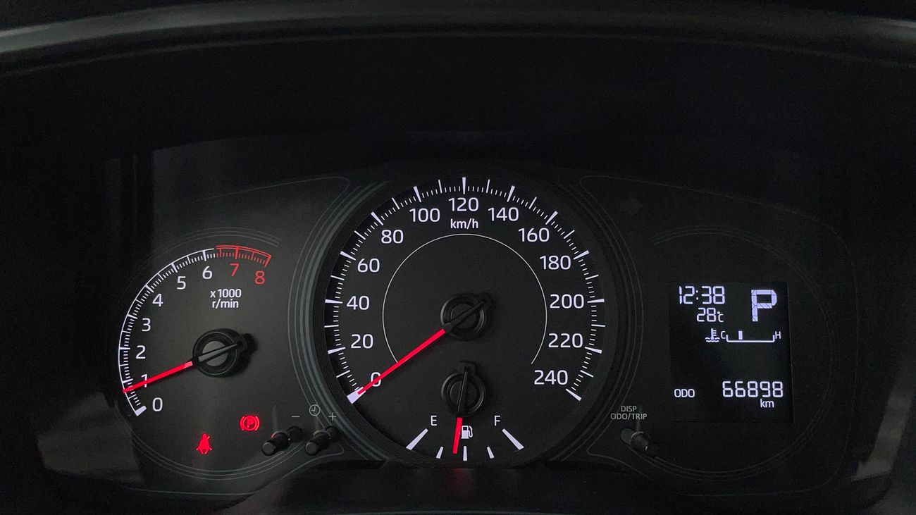 تويوتا كورولا XLI 1.6 | بدون دفعة مقدمة | اختبار قيادة مجاني للمنزل