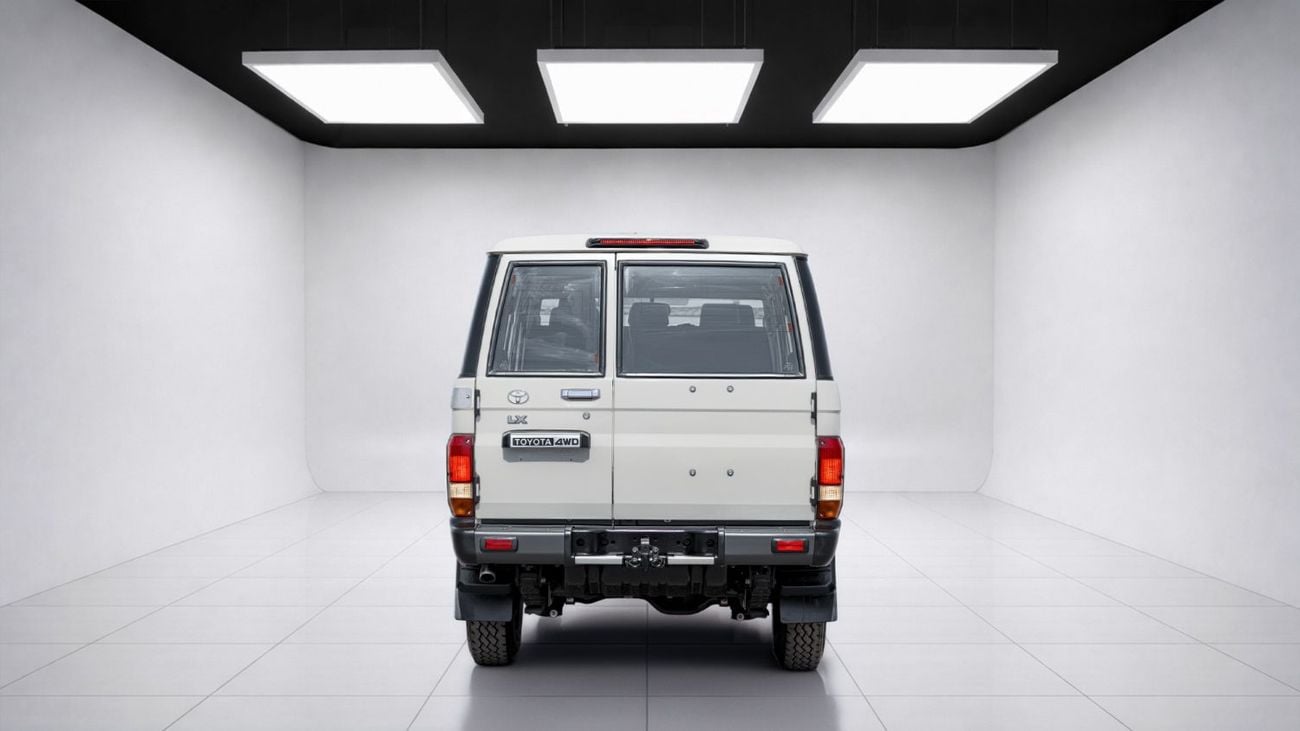 Toyota Land Cruiser 76