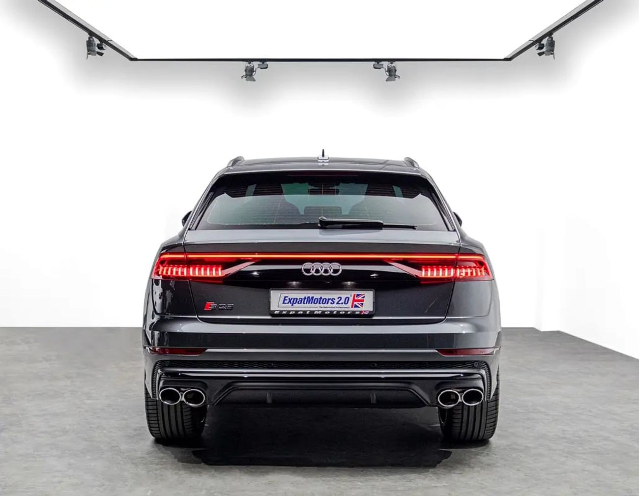 أودي SQ8 4.0 TFSI quattro (507 HP)