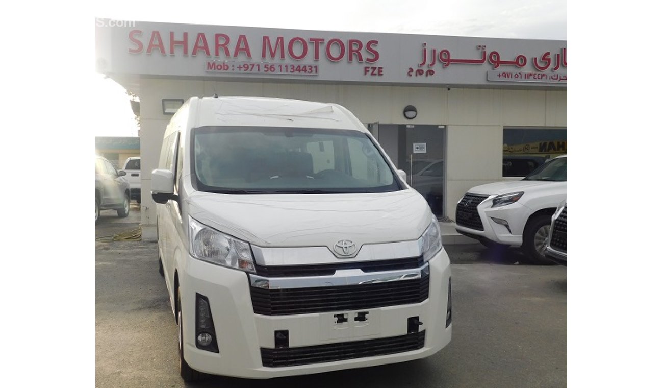 Toyota Hiace High Roof GL 2.8L Bus Diesel 13-Seater A/T