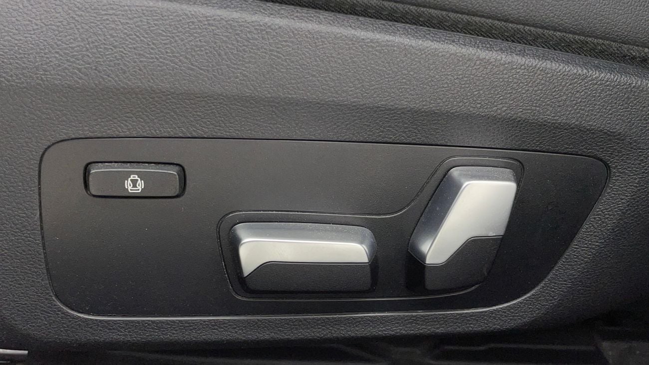 BMW 320i EXCLUSIVE 2 | Zero Down Payment | Home Test Drive