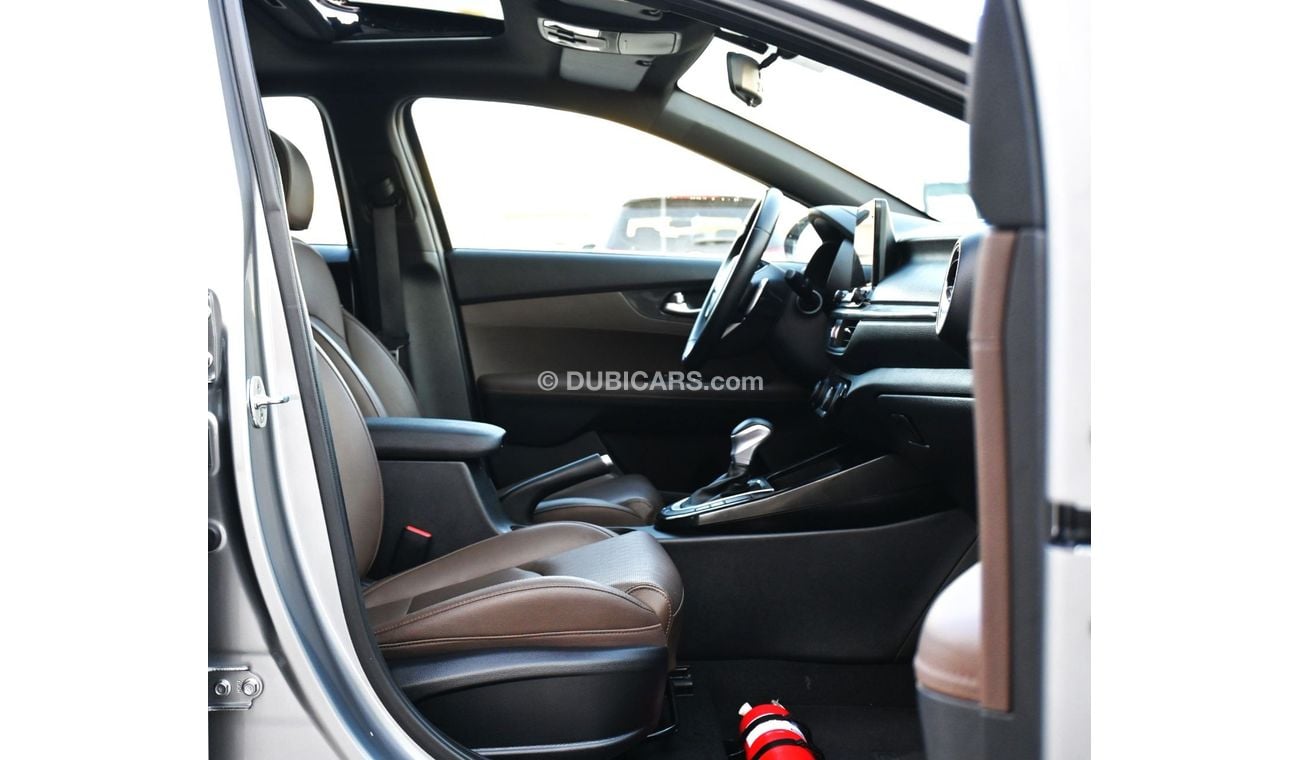 Kia Cerato Top Kia Cerato 2021 GCC full option in excellent condition