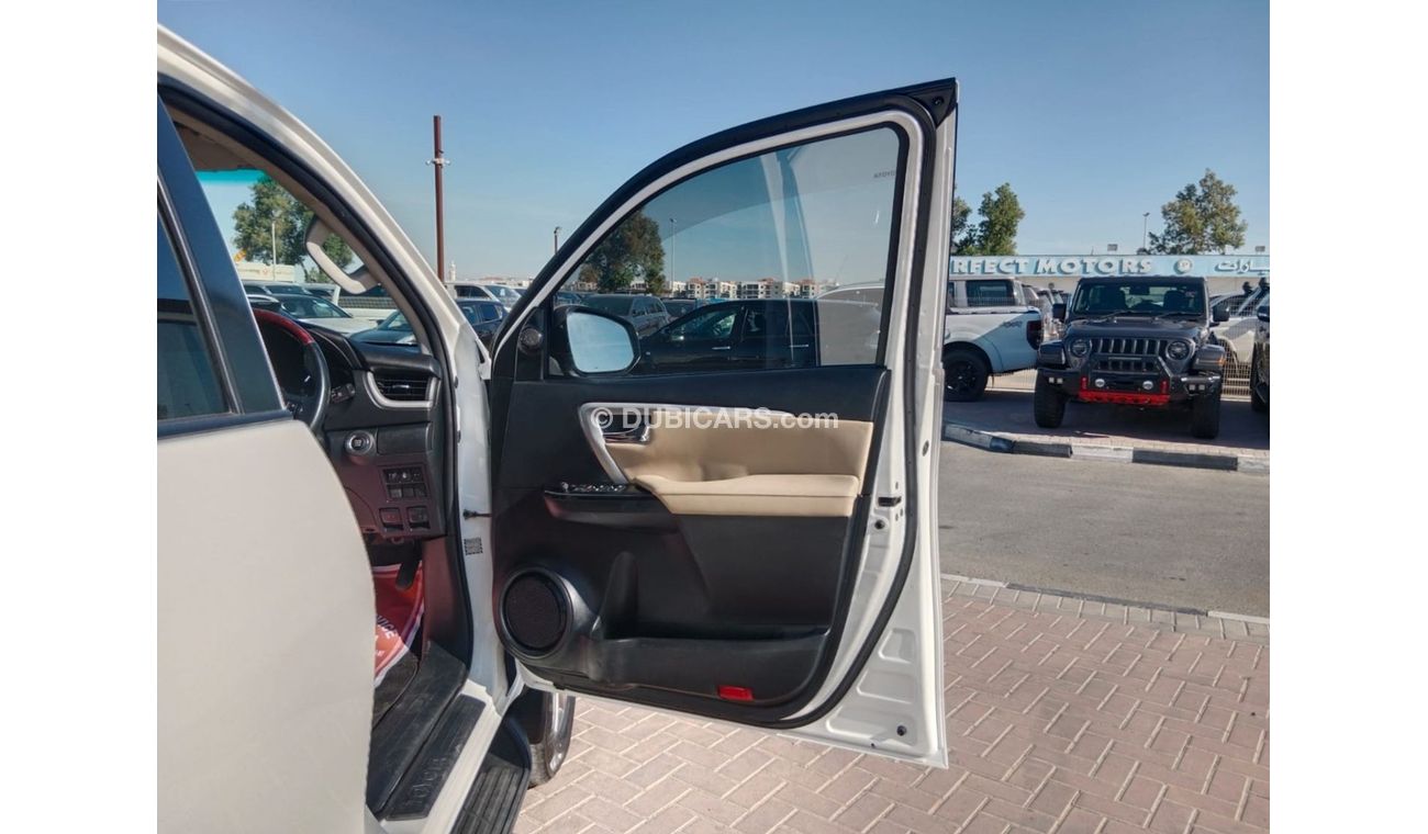 Toyota Fortuner TOYOTA FORTUNER RIGHT HAND DRIVE(PM05127)