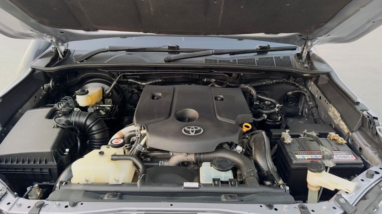 Toyota Hilux MODIFIED TO GR SPORTS 2024 MODEL | RHD | 2.8L DIESEL | 2022 | ROOF MOUNTED LED STRIP LIIGHTS