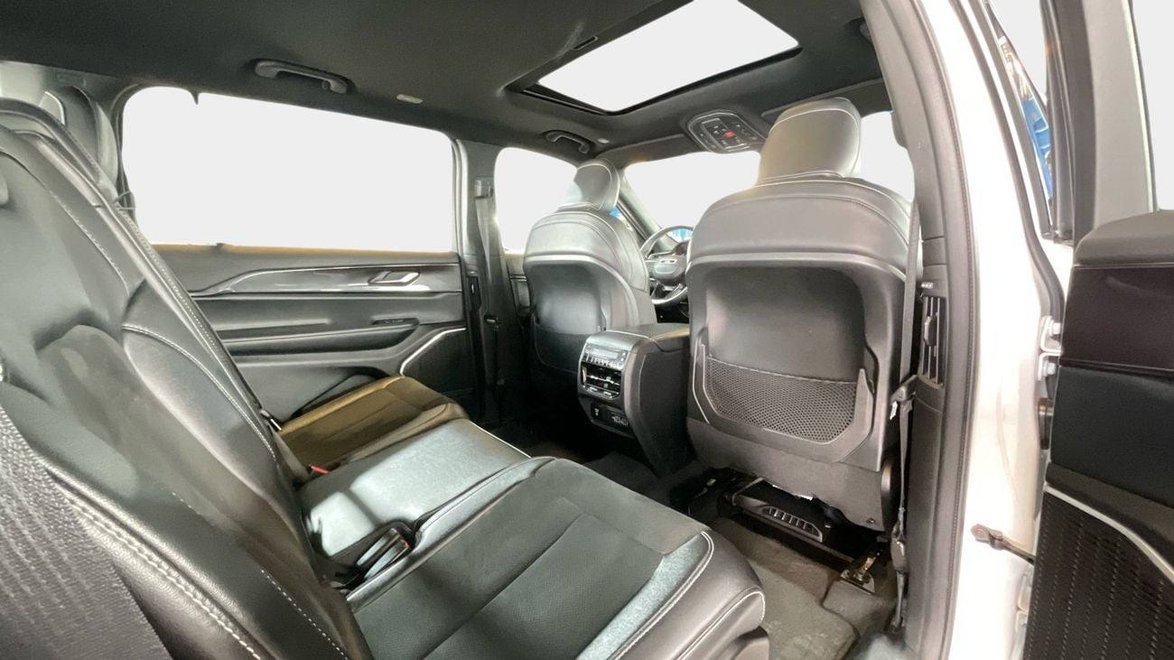 جيب جراند شيروكي Altitude | شامل الضمان | 0 ﺪﻔﻋﺓ ﺃﻮﻟﻯ