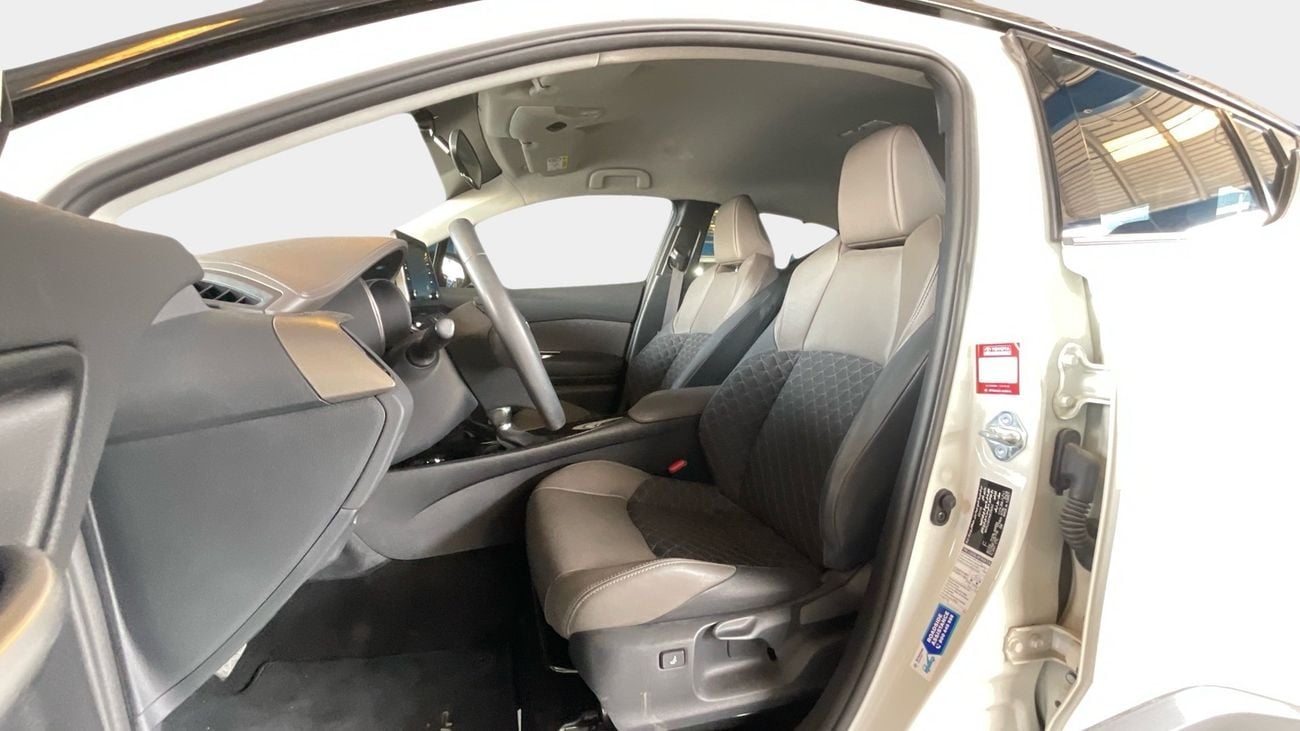 Toyota C-HR 1.8 VVT I-HYBRID VX AUTO | Guaranteed Warranty | 0 Down Payment