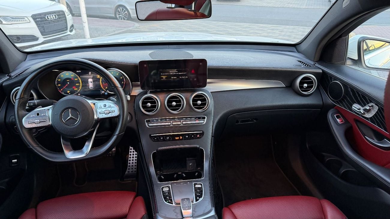 Mercedes Benz GLC200 PREMIUM PLUS