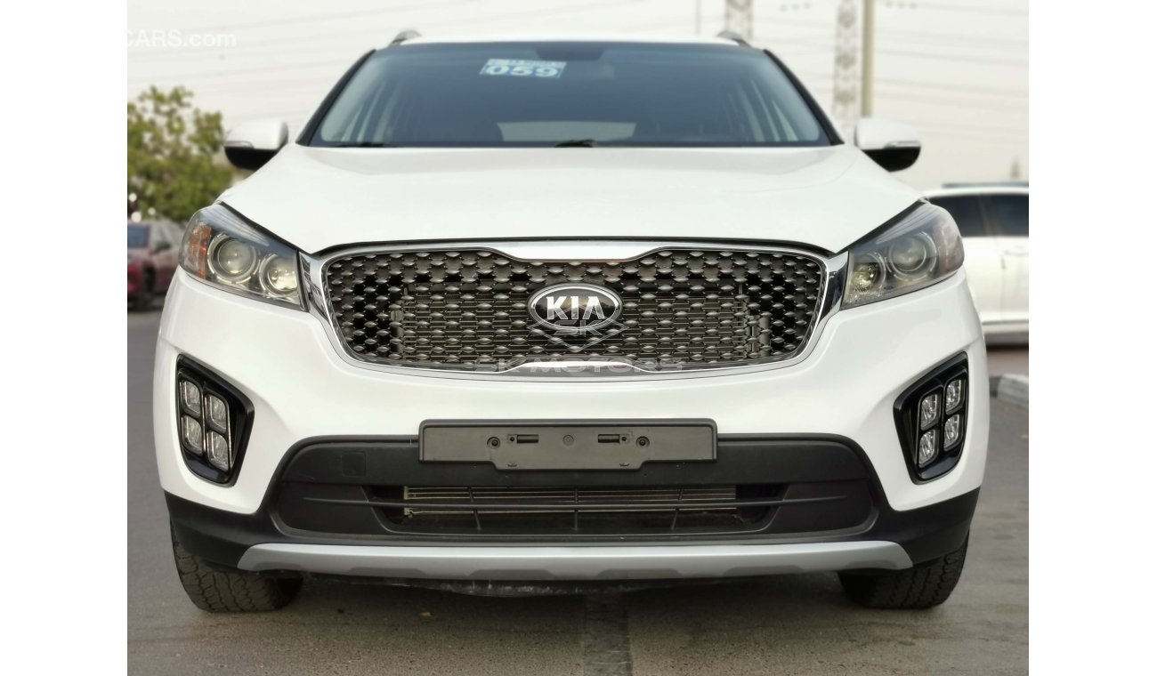 Kia Sorento 17" Rims, DRL LED Headlight, Fog Light, Rear Camera, Drive Mode, Rear A/C, Fabric Seats  (LOT # 386)