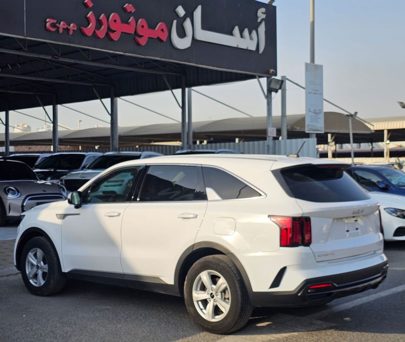 Kia Sorento Std 2.5L FWD