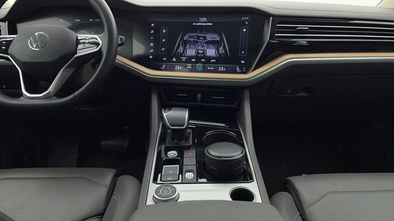 فولكس واجن طوارق HIGHLINE PLUS 3 | بدون دفعة مقدمة | اختبار القيادة في المنزل