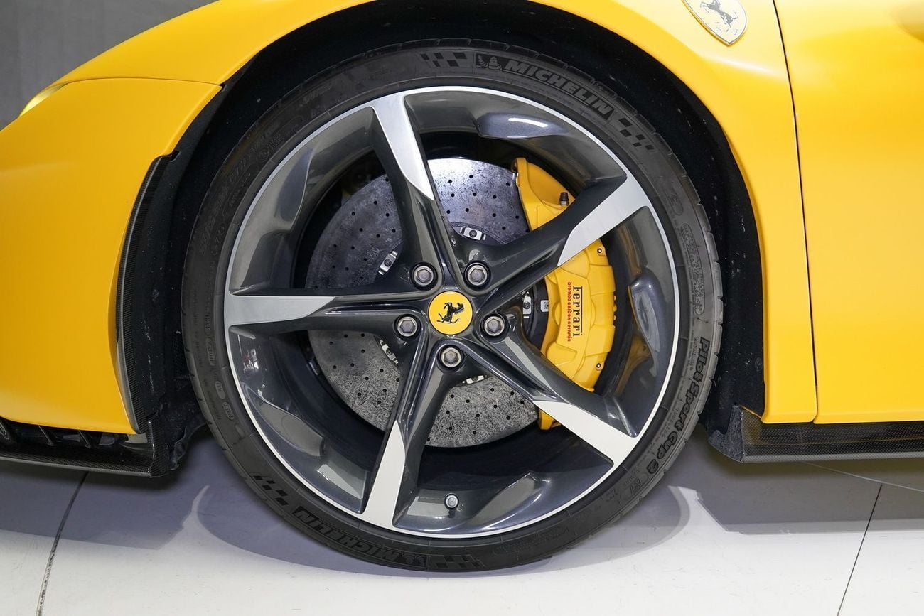 فيراري SF90 ستراديل STRADALE