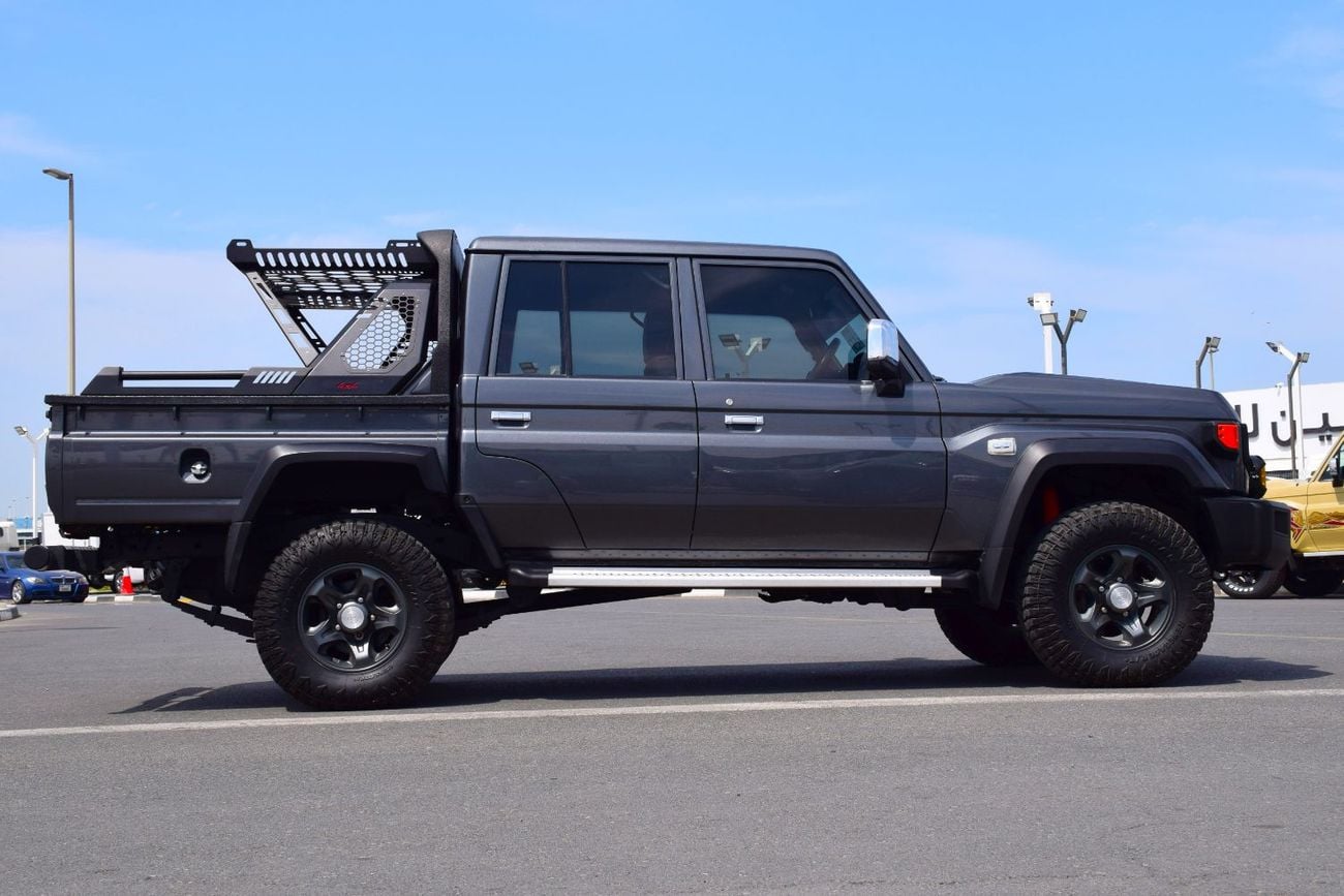 تويوتا لاند كروزر بيك آب 4.5L diesel Manual (export Only)