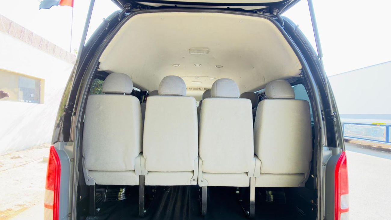 Toyota Hiace 14 SEATER | 2014 | 3.0 DIESEL ENGINE | 2WD | MANUAL TRANSMISSION | RHD | POWER WINDOW