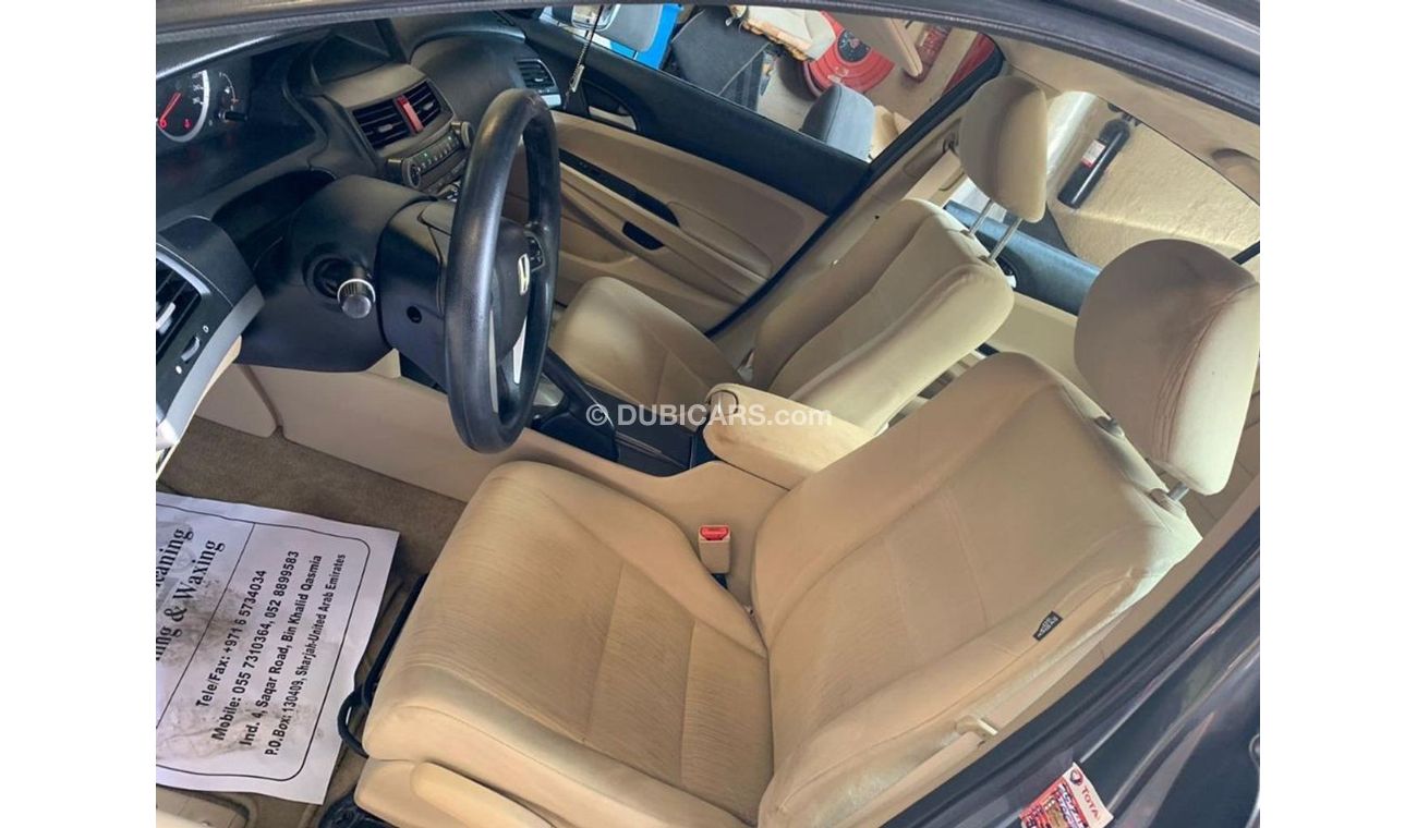 هوندا أكورد هوندا اكورد 2012 مواصفات خليجية،،،،بحالة ممتازة للبيع