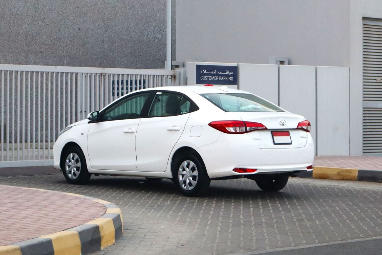 تويوتا يارس 1.5L E