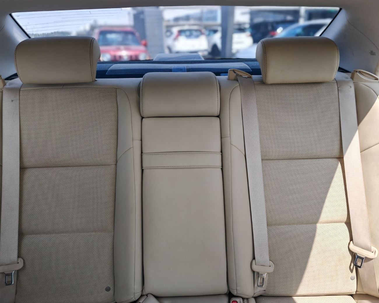 لكزس ES 350 PLATINUM