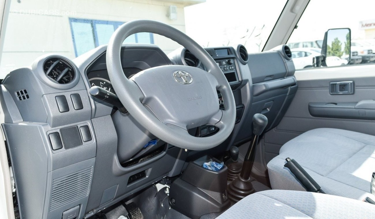 Toyota Land Cruiser Pickup 4.2L Diesel V6 Single Cabin