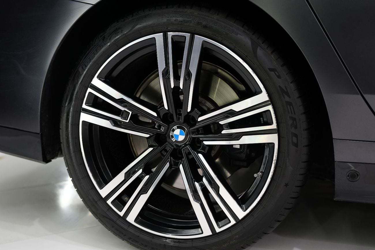 BMW 740i Shadowline Exterior Pack, Executive Lounge, Theater Screen, AGMC Warr + Serv!!