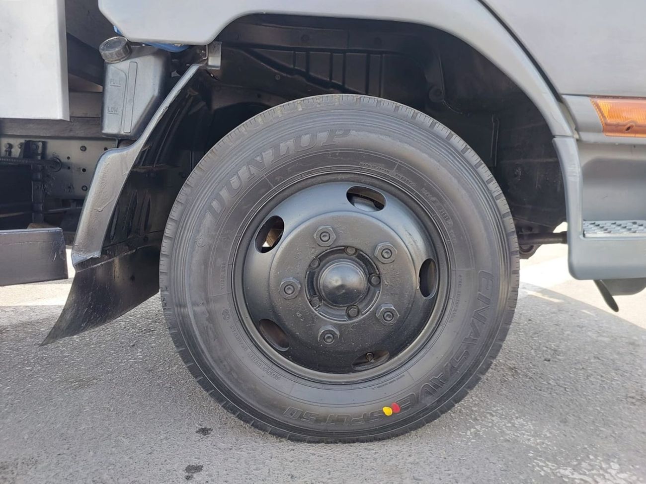 Mitsubishi Fuso Canter MITSUBISHI CANTER TRUCK RHD 1997 MODEL 4.5 L DIESEL MANUAL(PM32294)