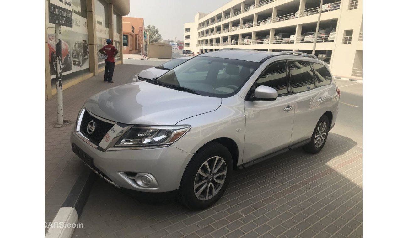 نيسان باثفايندر Nissan Pathfinder