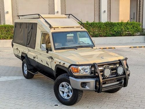 تويوتا لاند كروزر 70 LC 78 Base LAND CRUISER MODIFIED TO SAFARI TRUCK GCC IN EX