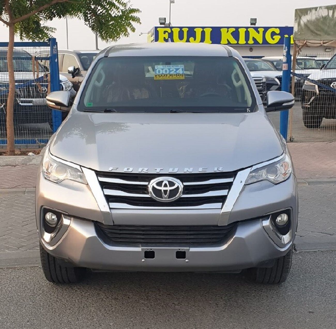 Toyota Fortuner 2.7L (4 CYLINDER) - PETROL