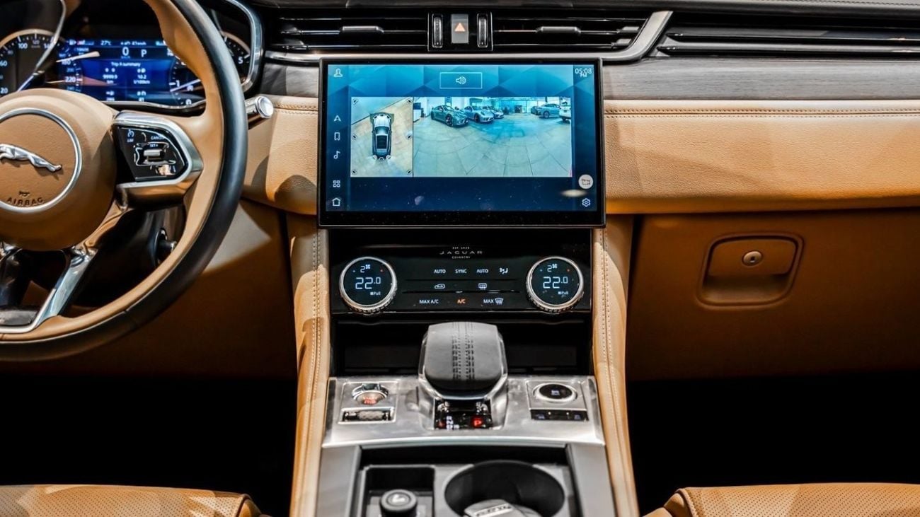 Jaguar F Pace Std 2021 Jaguar F-Pace, 2026 Jaguar Warranty and Service Contract, Low Kms, GCC