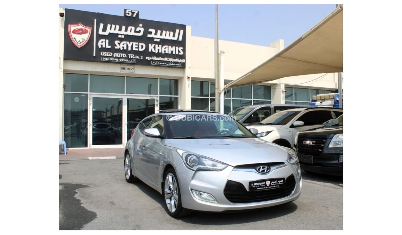 Hyundai Veloster GLS ACCIDENTS FREE - GCC - PERFECT CONDITION INSIDE OUT - FULL OPTION