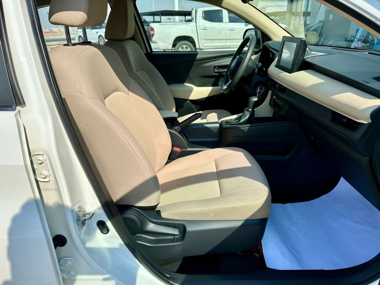 Toyota Yaris 736-Monthly l GCC l Camera, GPS l Accident Free