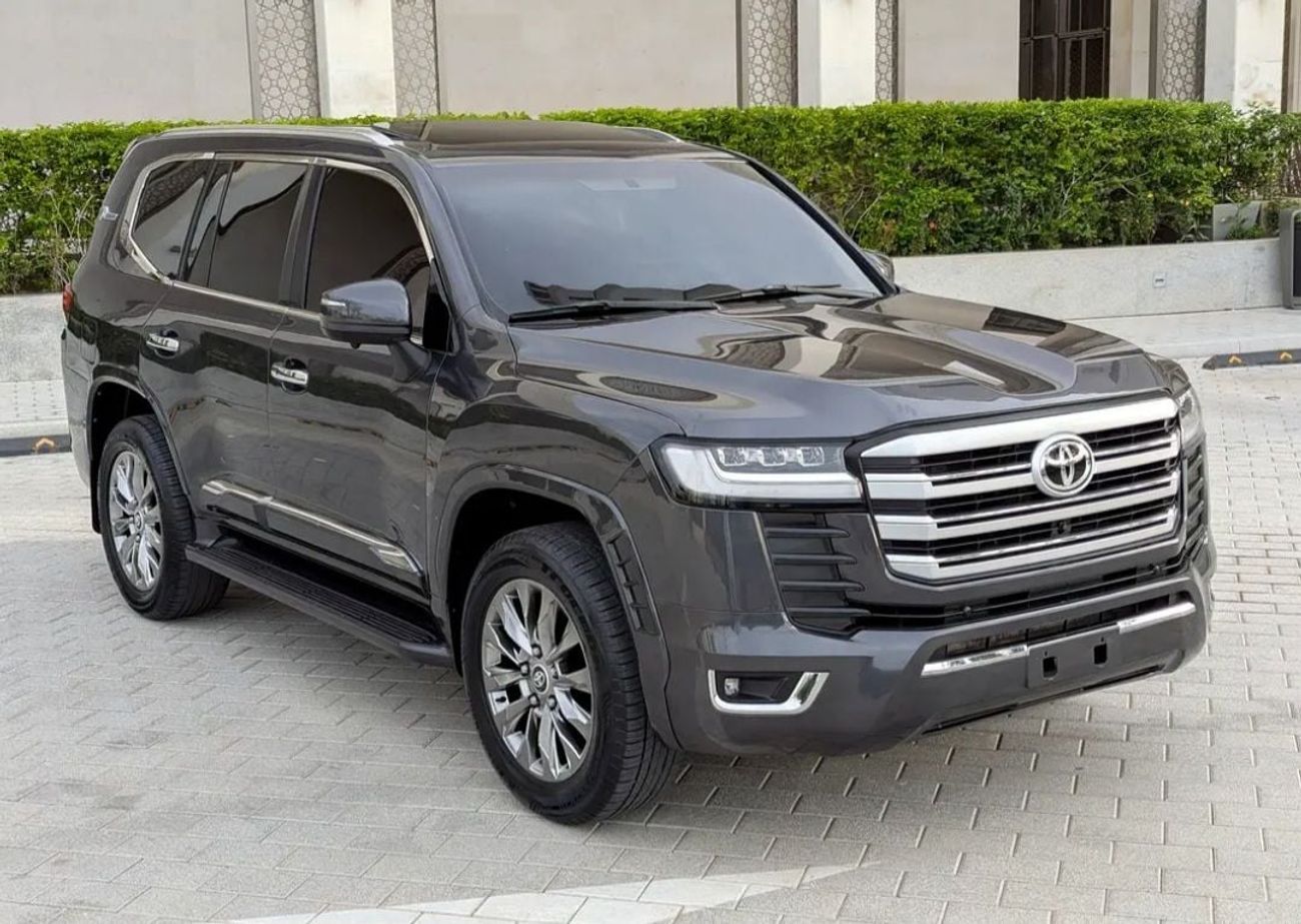 Toyota Land Cruiser GXR Toyota landcruise 2013Model GXR Facelifted 2025 4.0L V6 petrol Engine Colour Black push start Transm