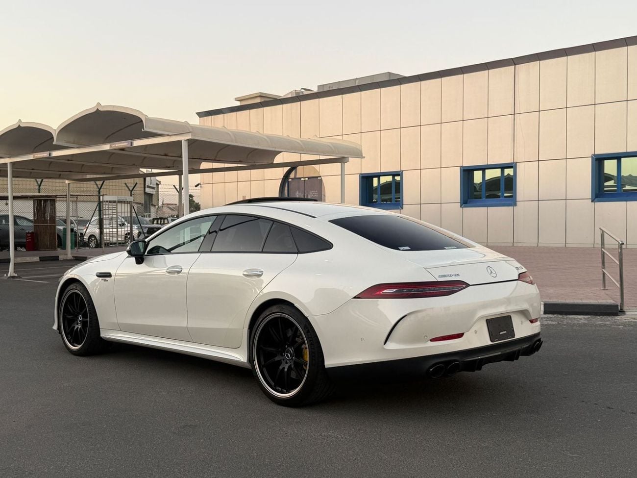 مرسيدس بنز ايه ام جي جي تي 53