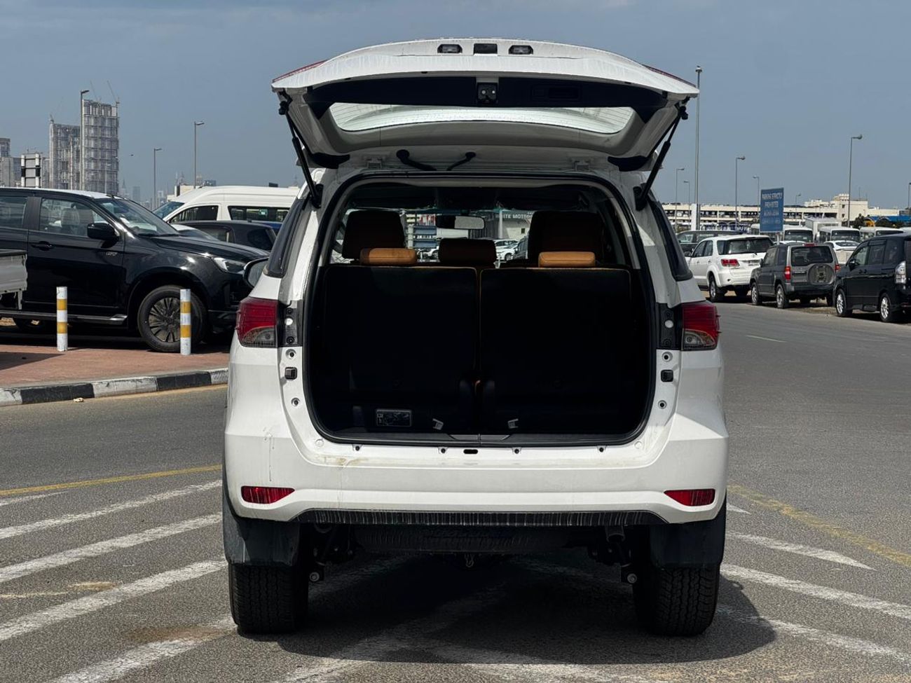 Toyota Fortuner 2026 TOYOTA FORTUNER 2.4L DIESEL A/T