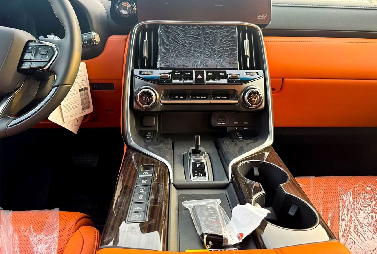 لكزس LX 700h VIP
