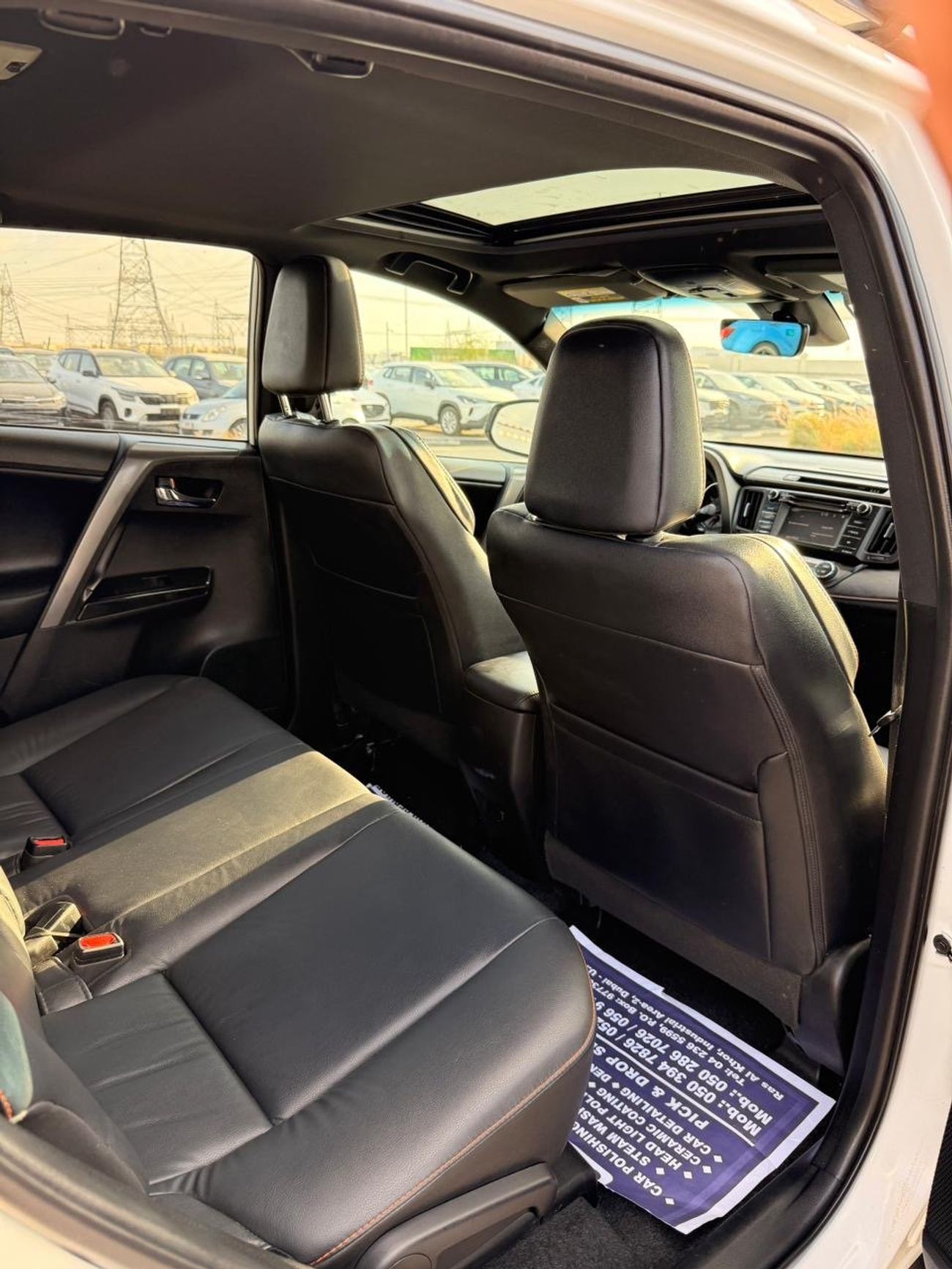 تويوتا راف ٤ SE 2.5L Full option Sunroof, leather 2017