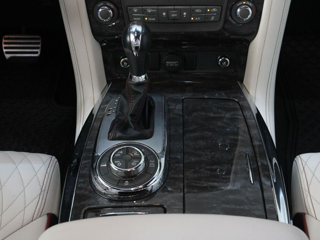 نيسان باترول Nismo 5.6L