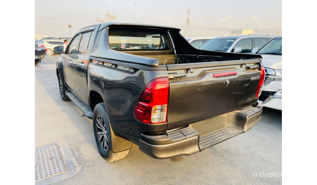 تويوتا هيلوكس Toyota hilux Diesel engine RHD model 2019 manual gear car very clean and good condition