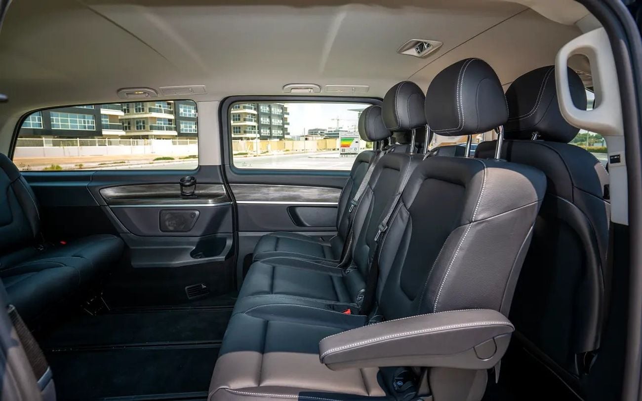 Mercedes Benz V 250 V 250 GCC Specs