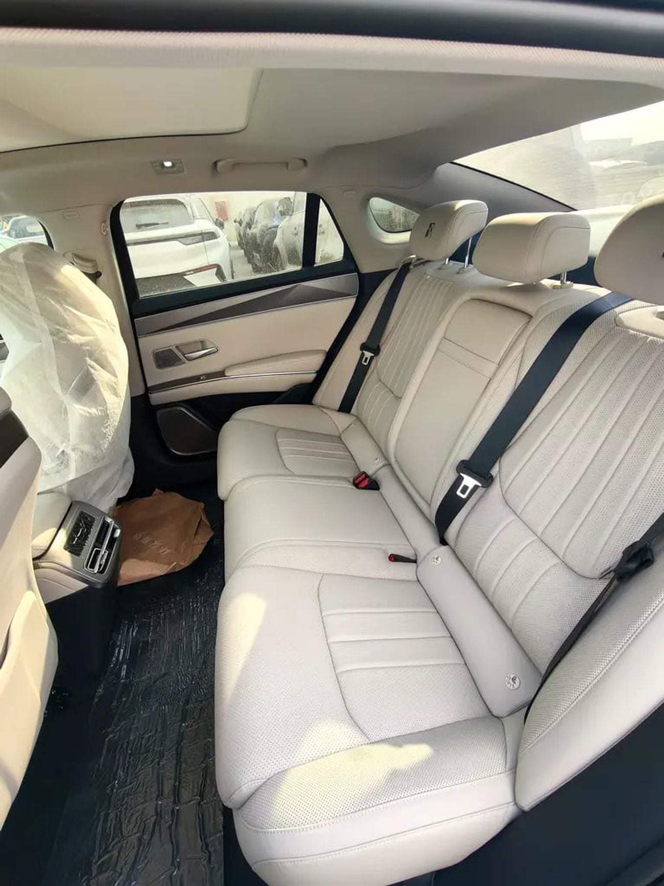 بي واي دي هان L EV 701KM Premium | Laser Radar | Luxury Electric Sedan